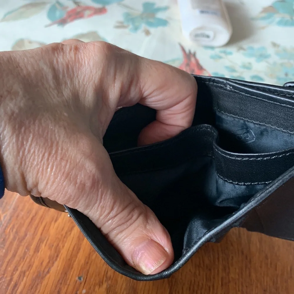 Coach Signature Trifold Canvas/leather Wallet